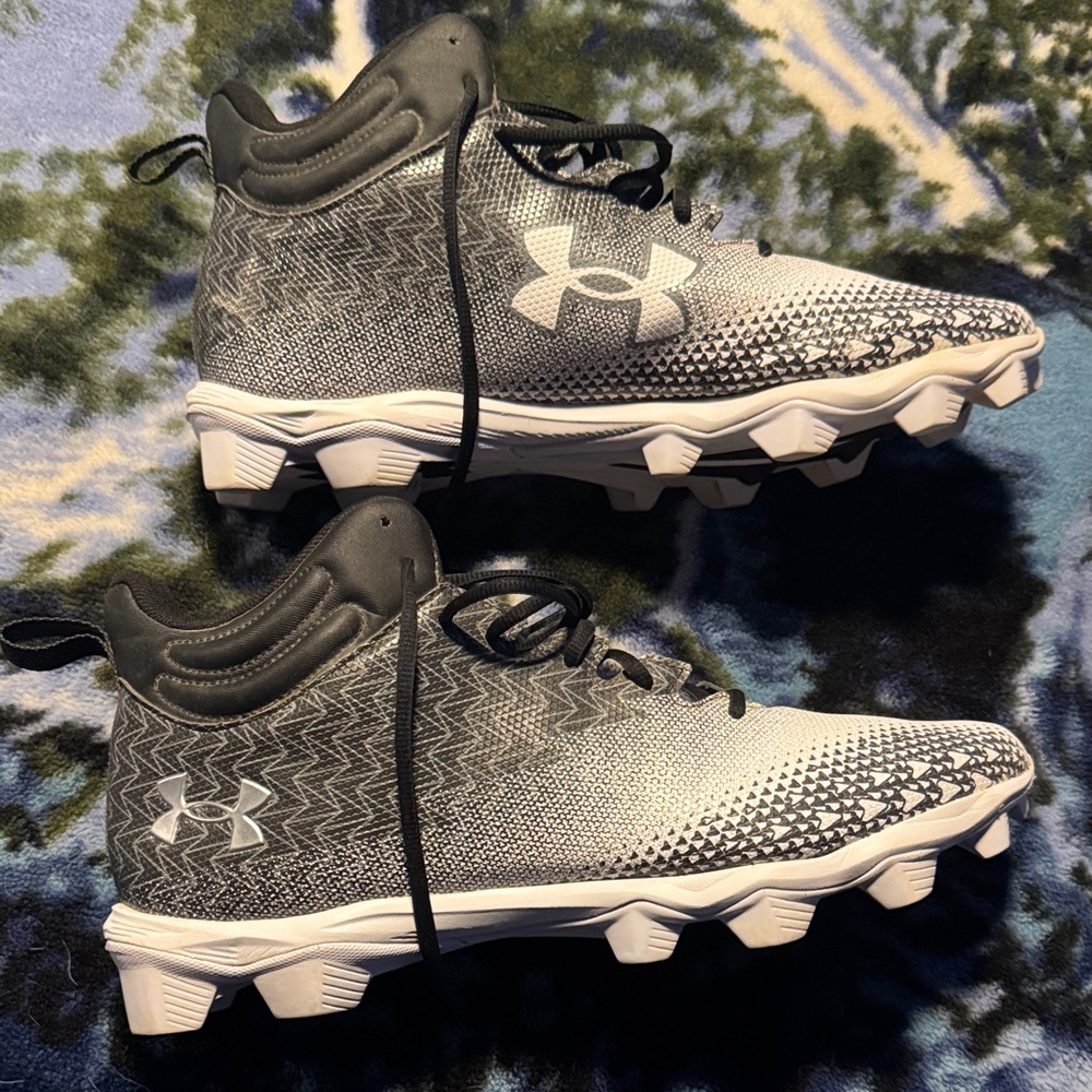 Under Armour Gray and White Athletic Cleats